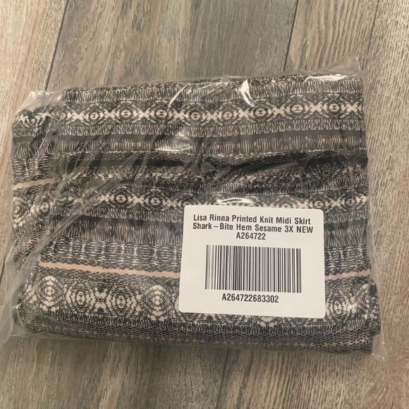 NWT LISA RINNA SHARK BITE HEM MIDI SKIRT 3X - Picture 9 of 10